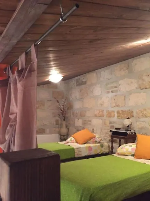 Skalsky Apartment, Borgo Vecchio, Palermo İtalya